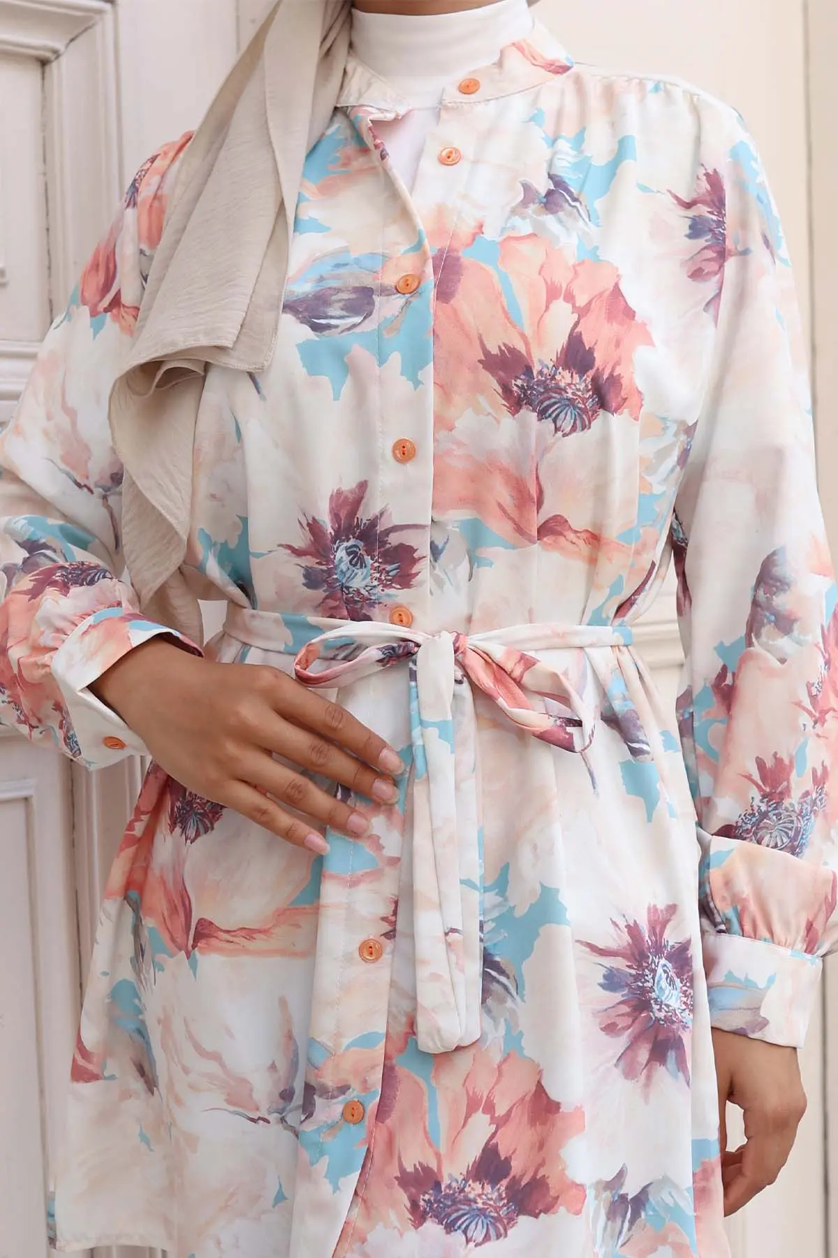 Patterned Hijab Shirt-detail