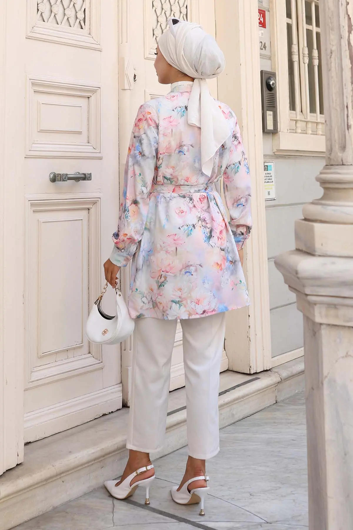 Patterned Hijab Shirt-detail