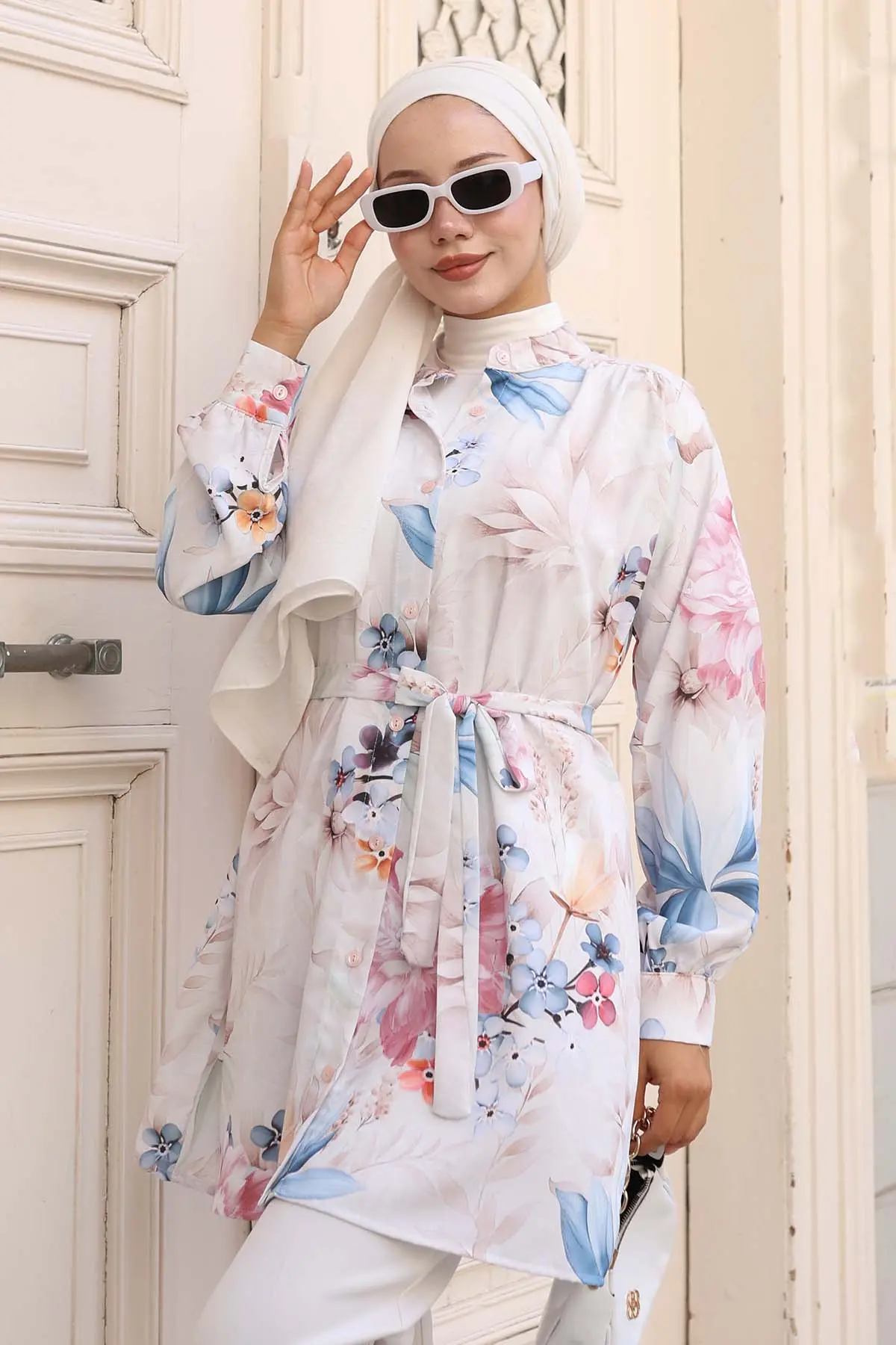 Patterned Hijab Shirt-detail