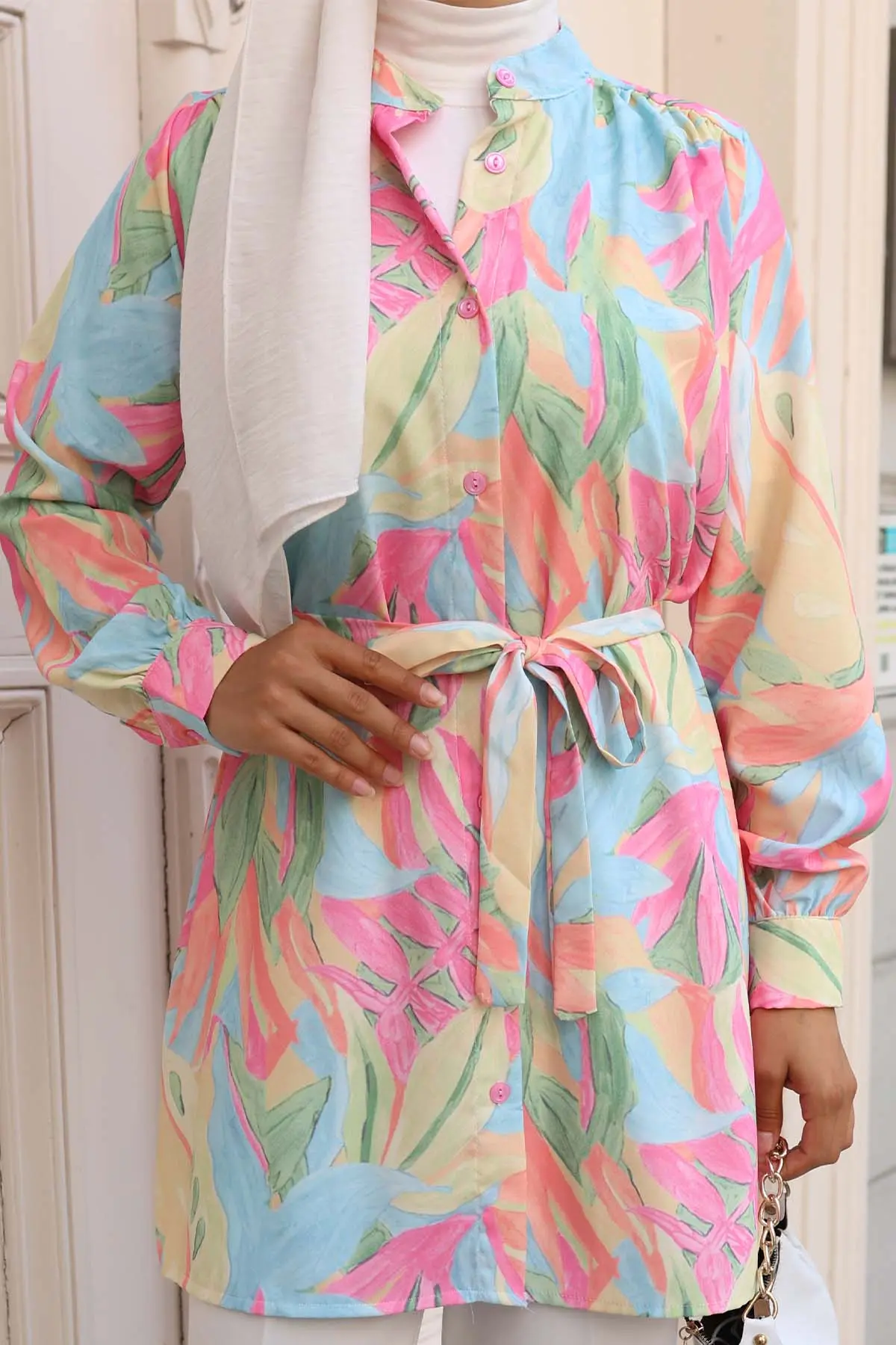 Patterned Hijab Shirt-detail