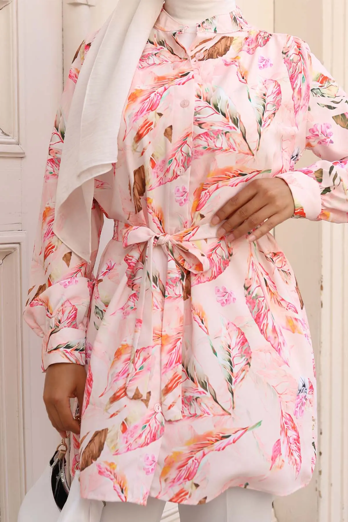 Patterned Hijab Shirt-detail