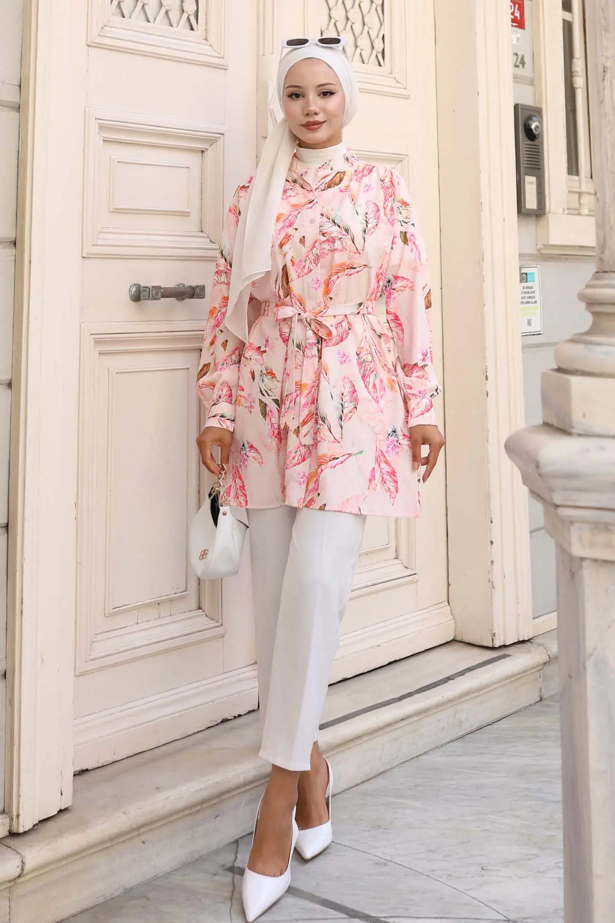 Patterned Hijab Shirt-detail