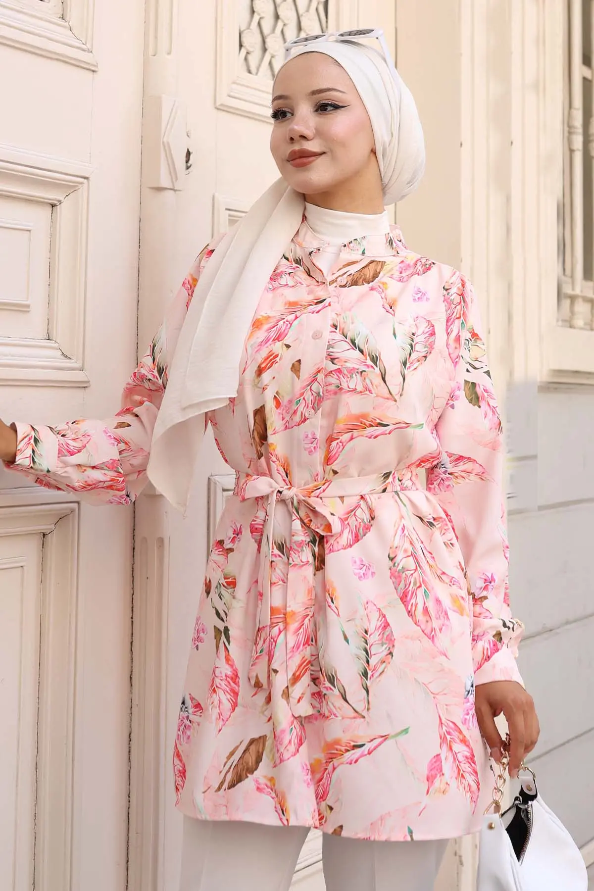 Patterned Hijab Shirt-detail