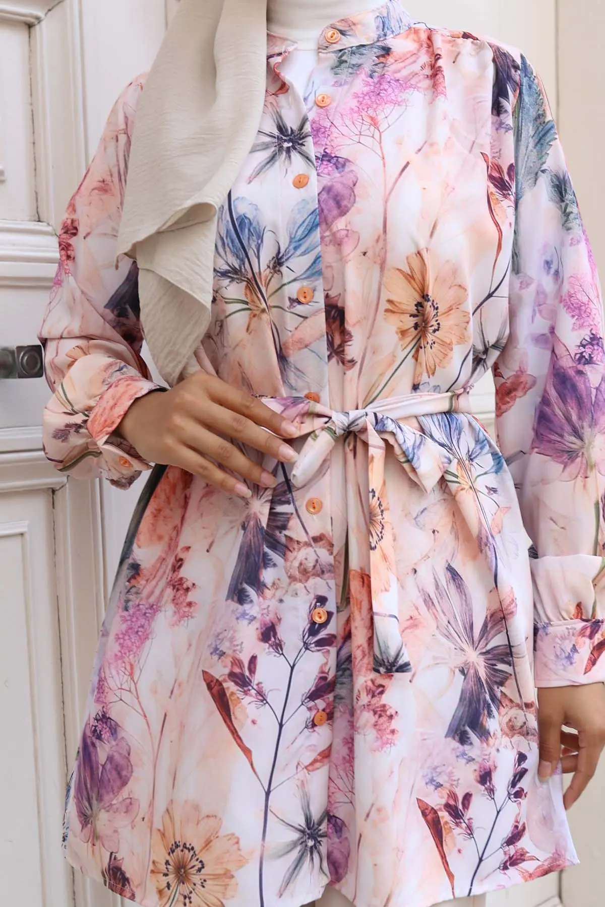 Patterned Hijab Shirt-detail