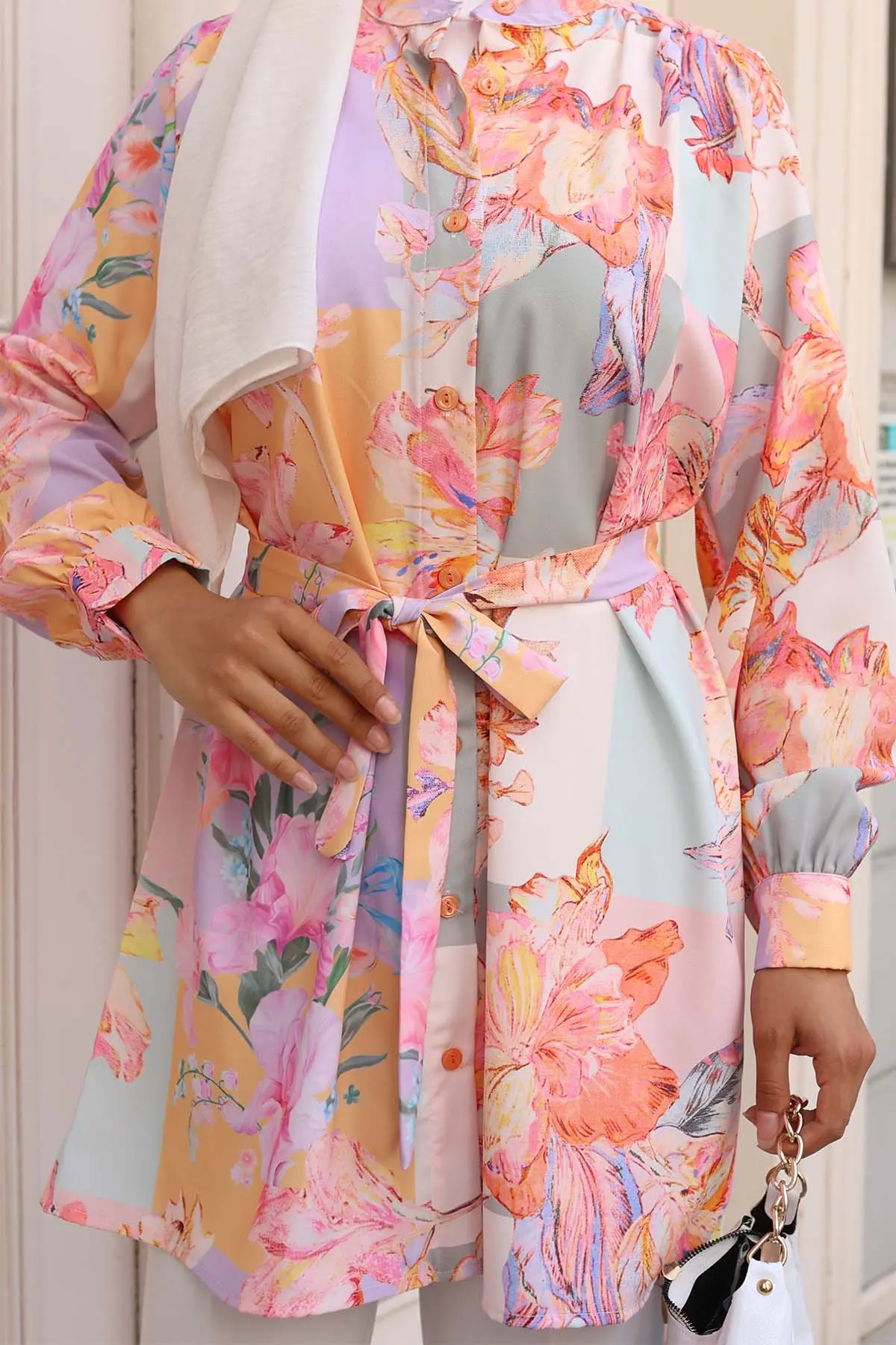 Patterned Hijab Shirt-detail