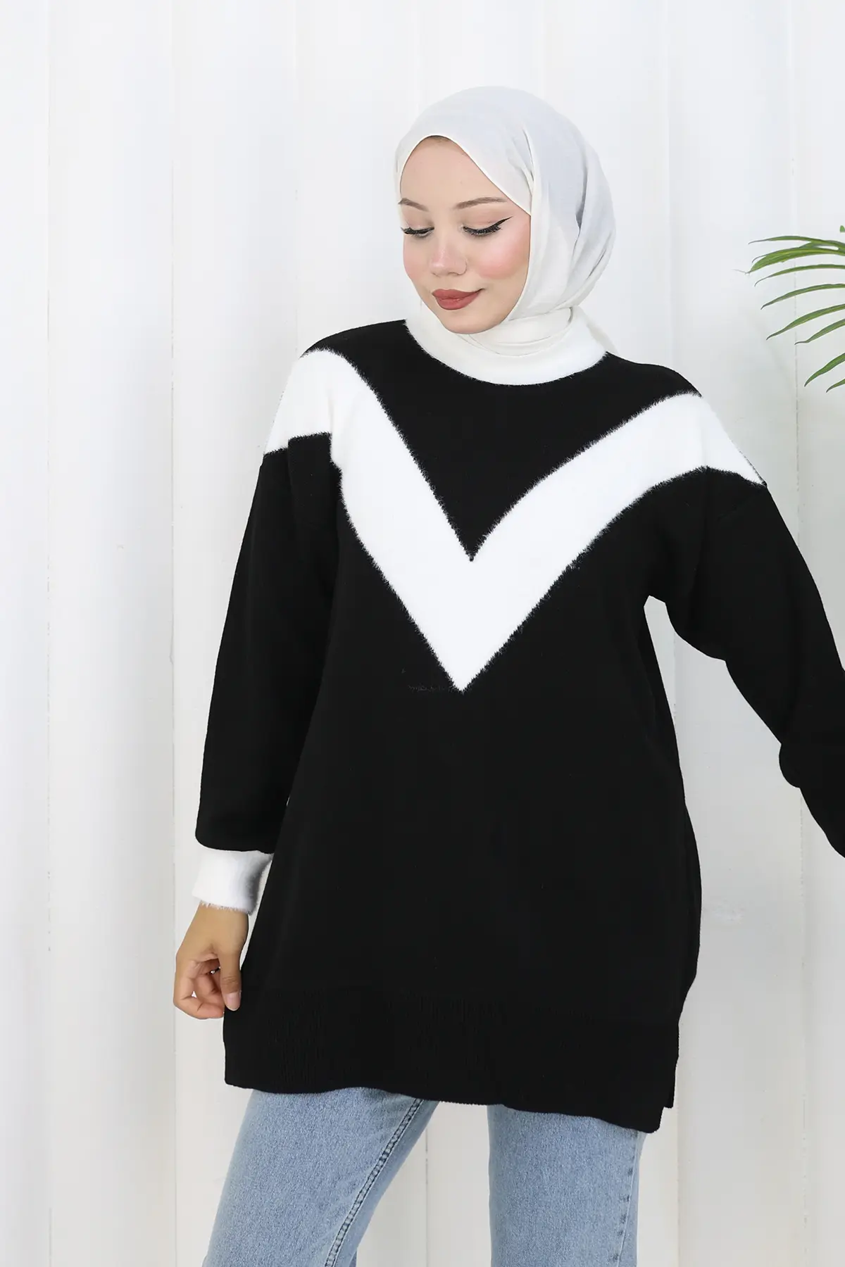 Patterned Knit Tunic-detail