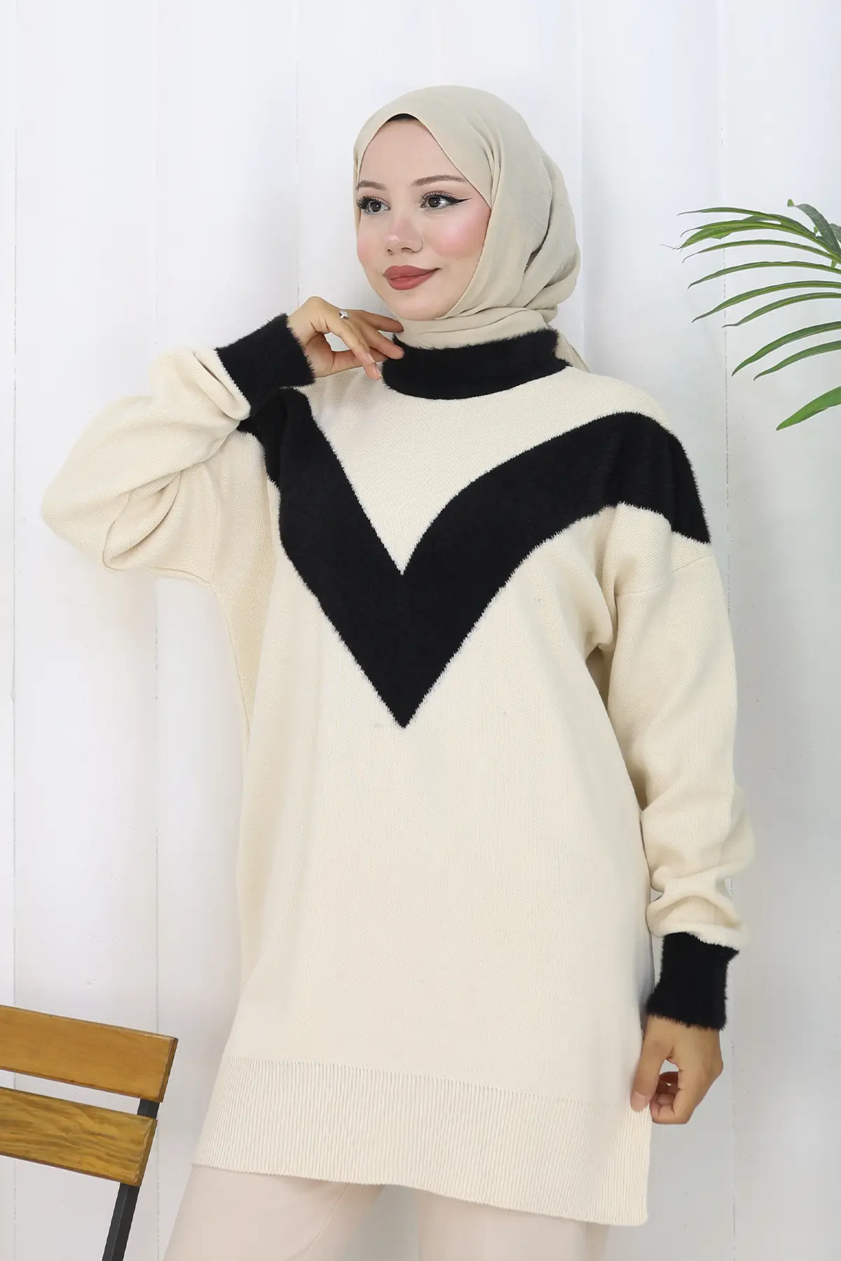 Patterned Knit Tunic-detail