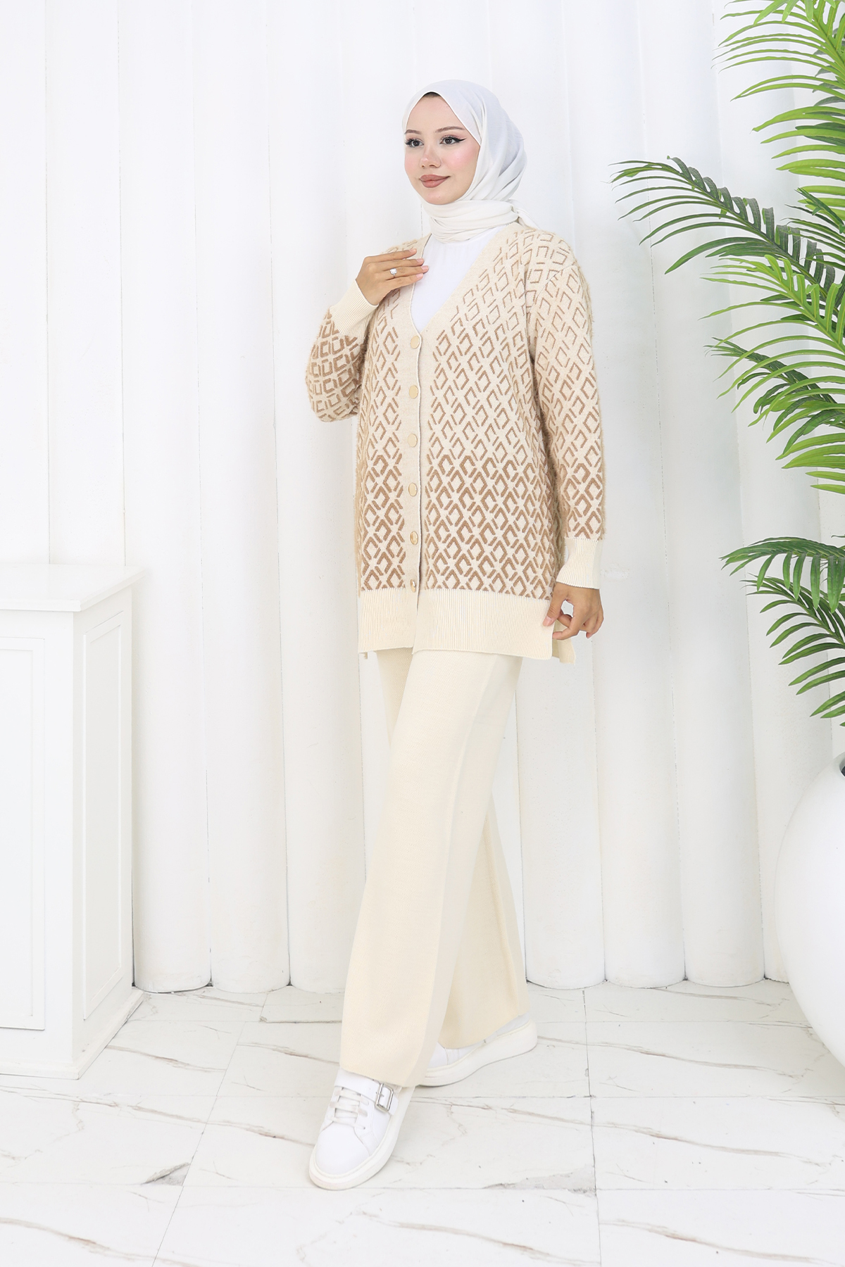 Patterned Knitwear Cardigan Set