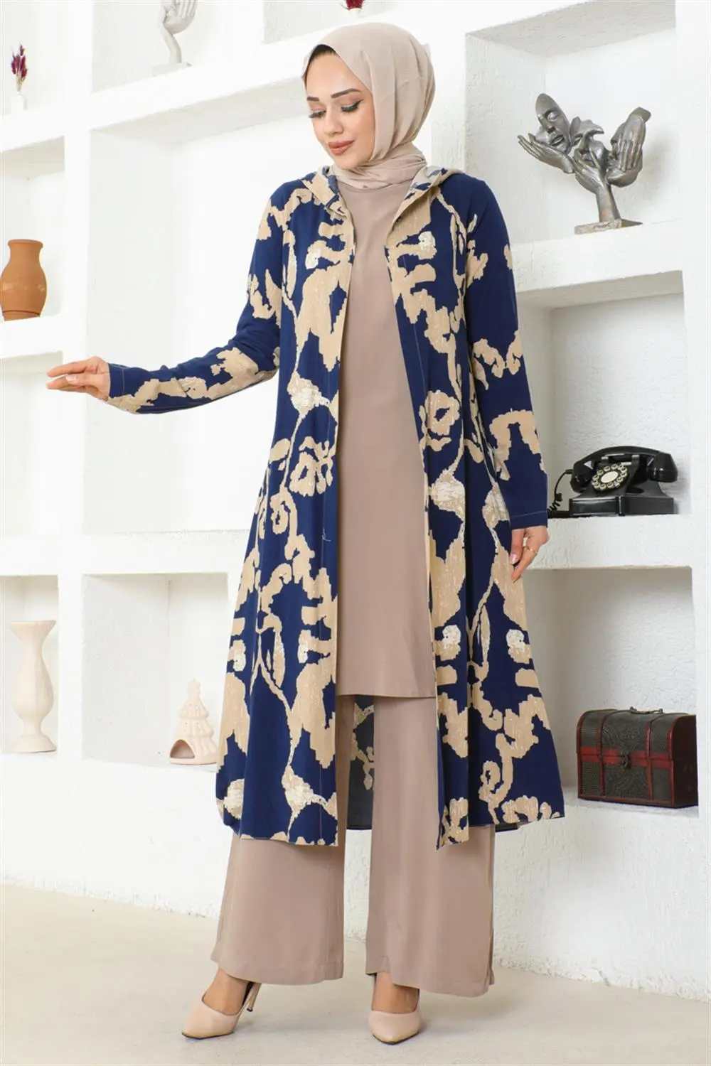 Patterned Three Piece Set-detail