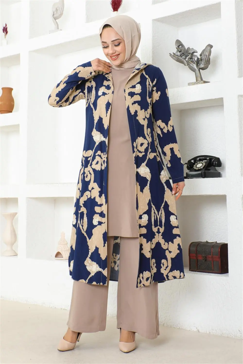 Patterned Three Piece Set-detail