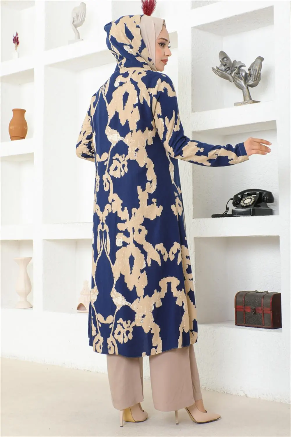 Patterned Three Piece Set-detail