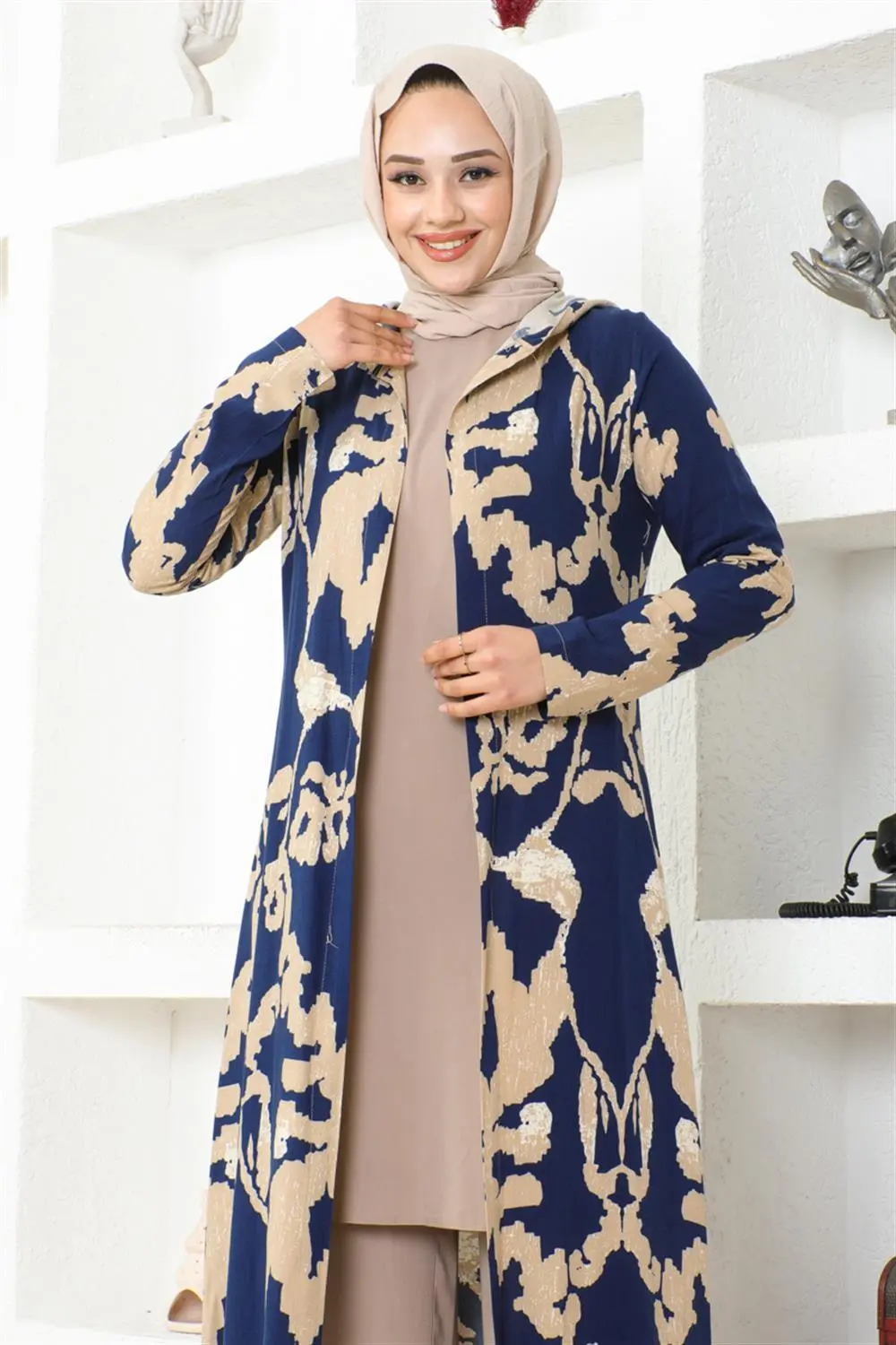 Patterned Three Piece Set-detail