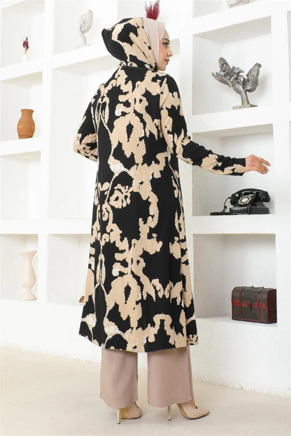 Patterned Three Piece Set-detail