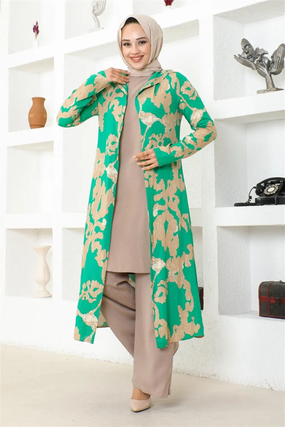 Patterned Three Piece Set-detail