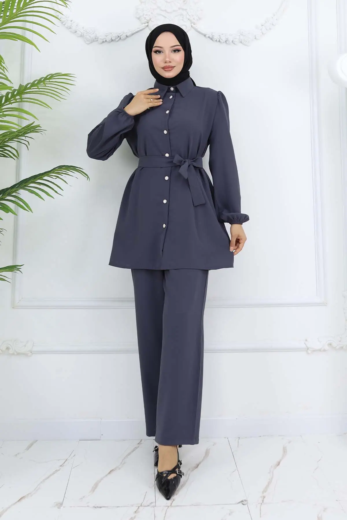 Pearl Brooch Belted Two Piece Suit-detail