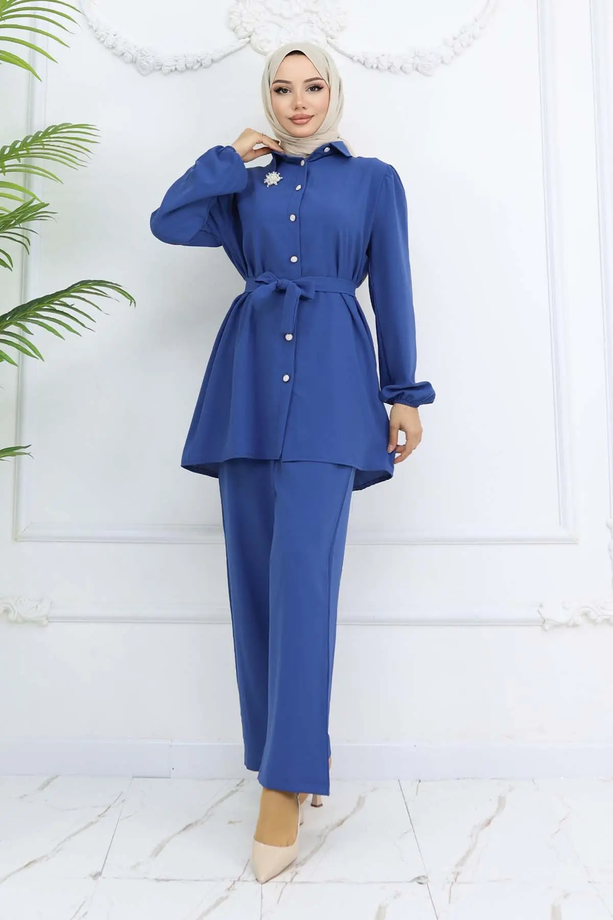 Pearl Brooch Belted Two Piece Suit-detail