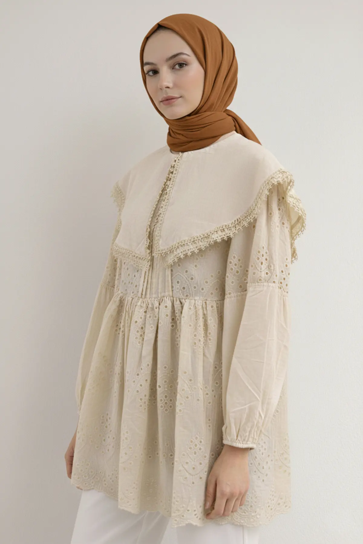 Peter Pan Collar Lace Tunic-detail