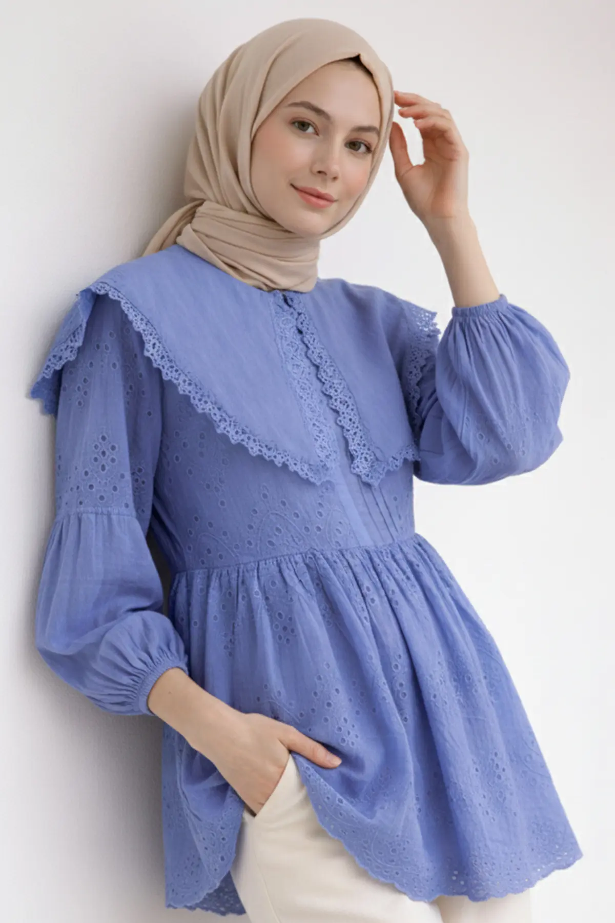 Peter Pan Collar Lace Tunic-detail