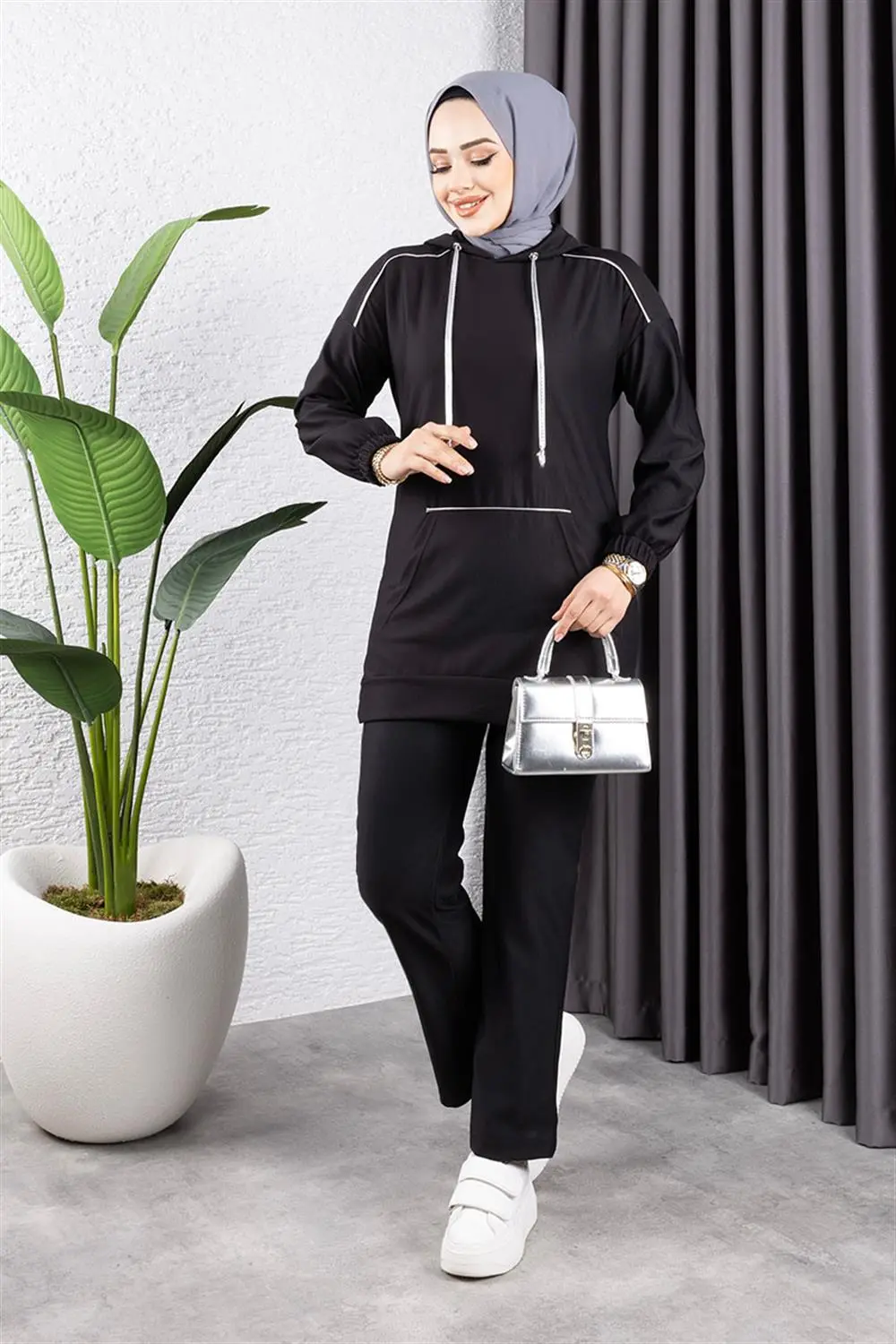 Pile Hooded Sports Suit-detail