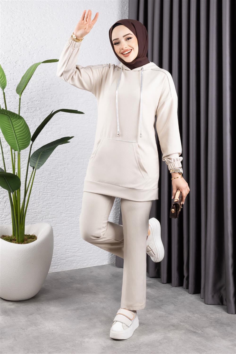 Pile Hooded Sports Suit