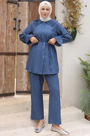 Pleated Linen Suit With Pleated Collar And Sleeves