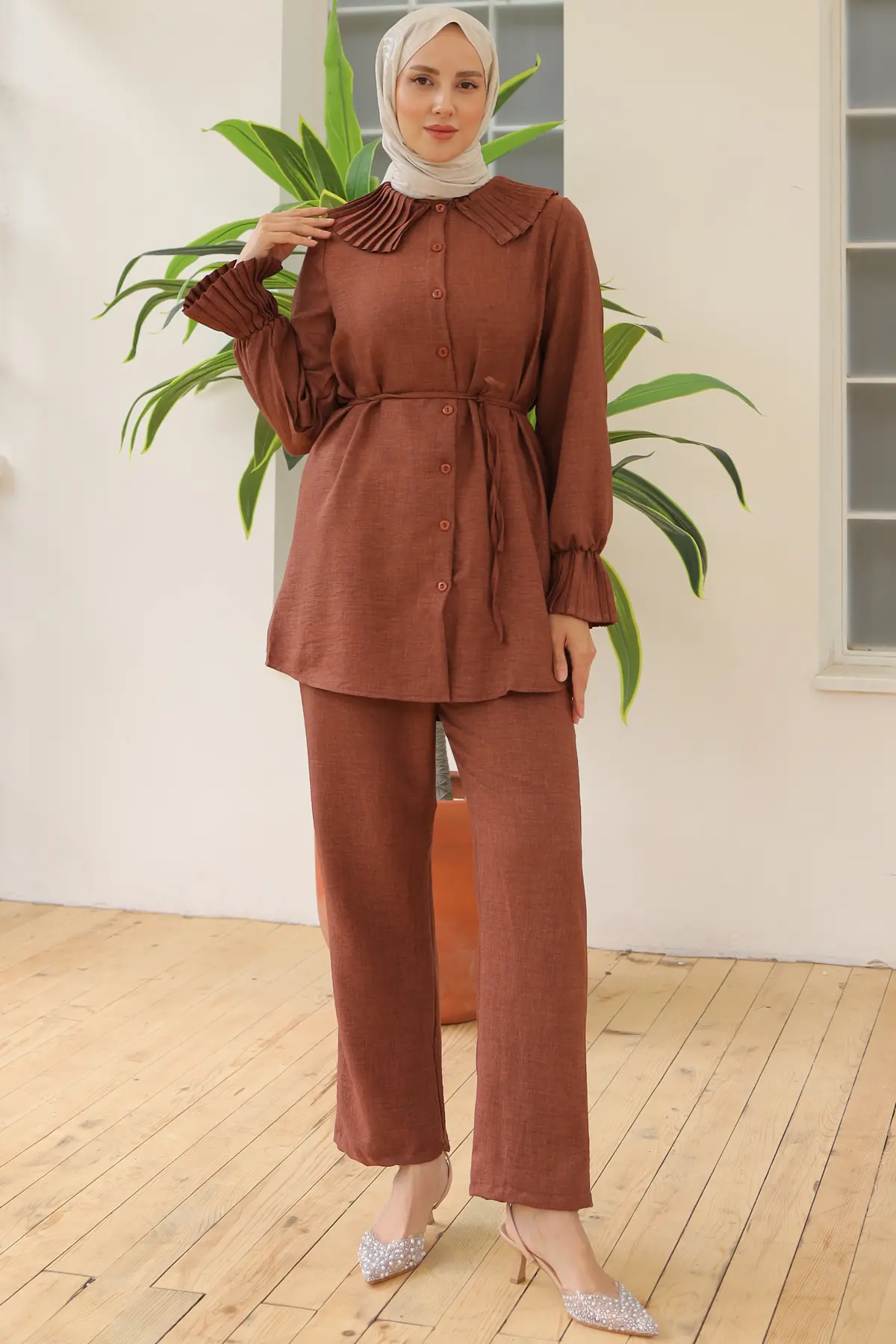 Pleated Linen Suit with Pleated Collar and Sleeves