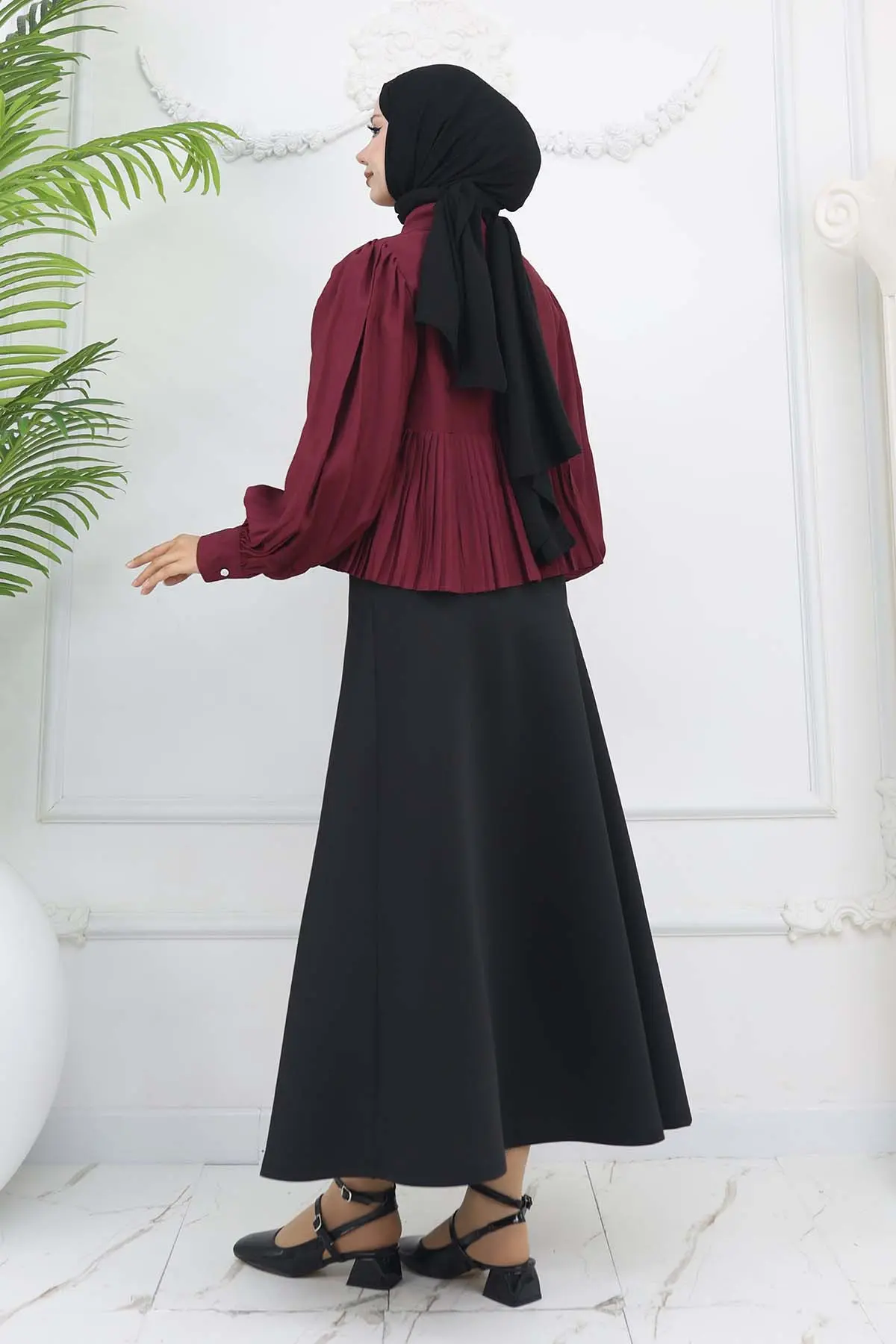 Pleated Short Shirt-detail