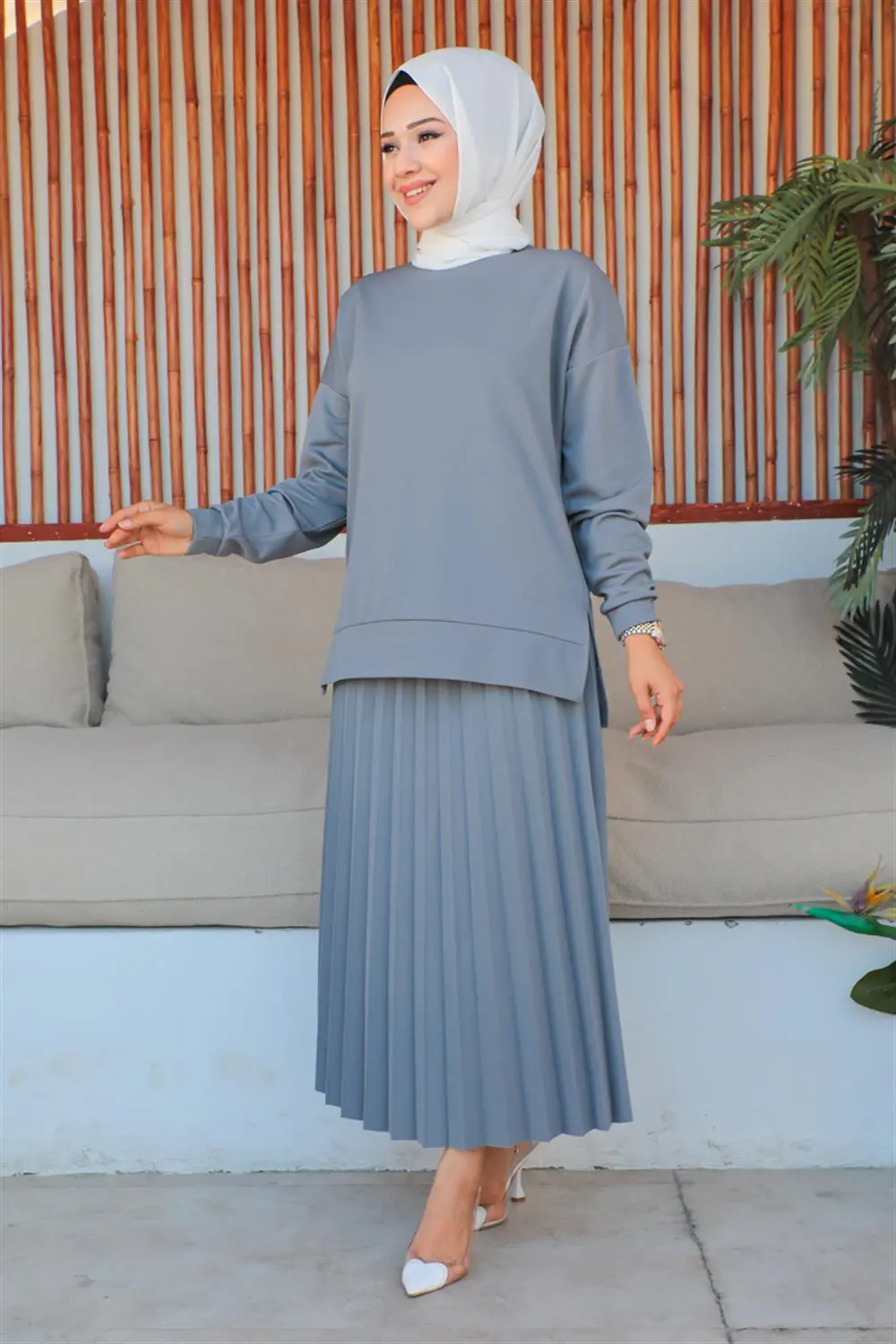 Pleated Skirt Sports Suit-detail