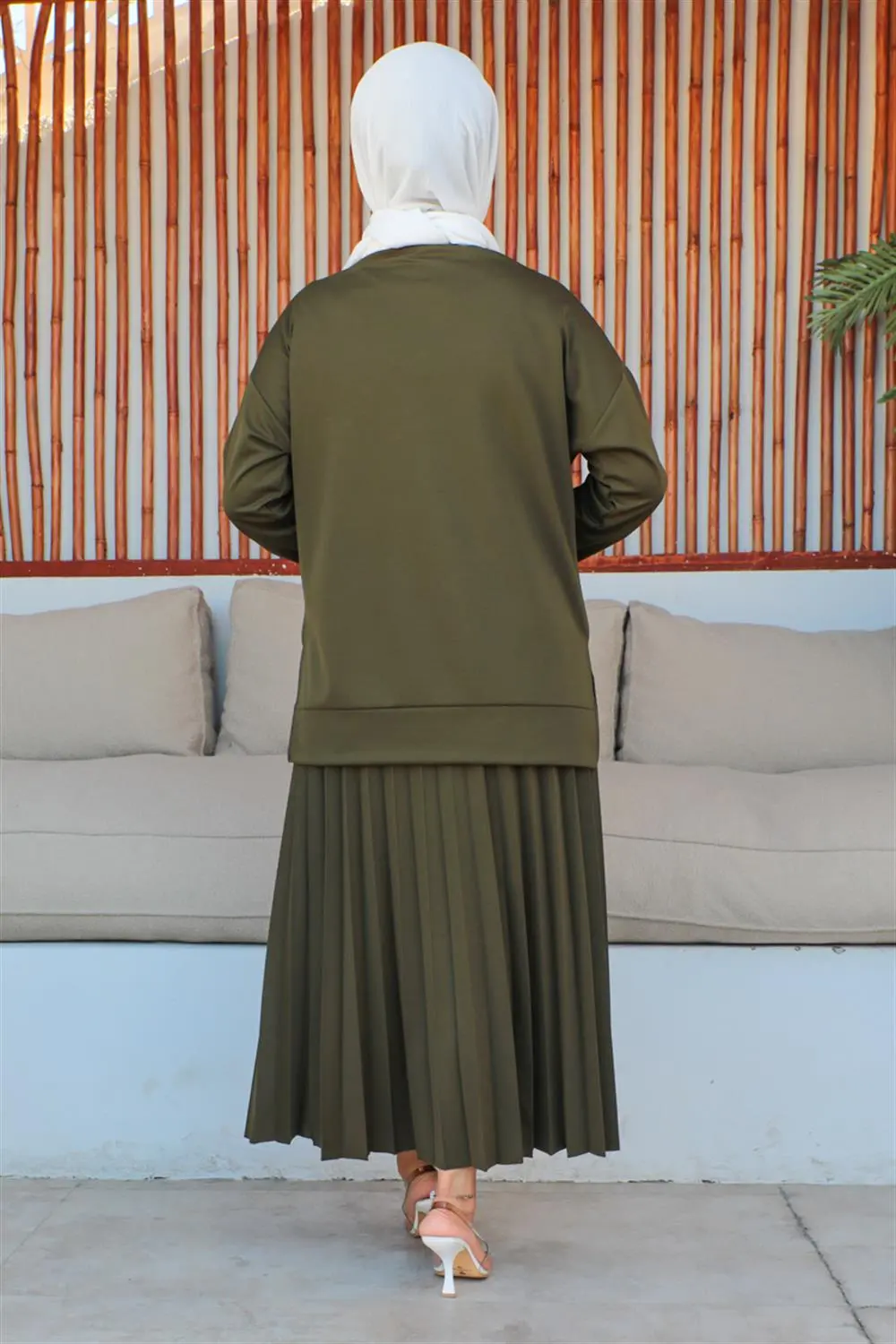 Pleated Skirt Sports Suit-detail