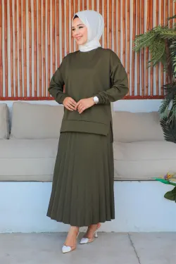 Pleated Skirt Sports Suit