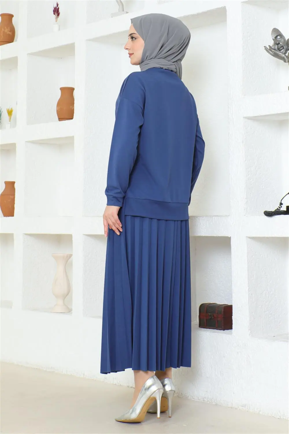 Pleated Skirt Sports Suit-detail
