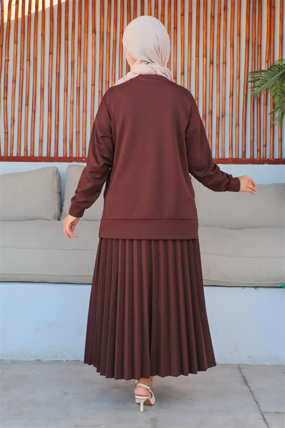 Pleated Skirt Sports Suit-detail