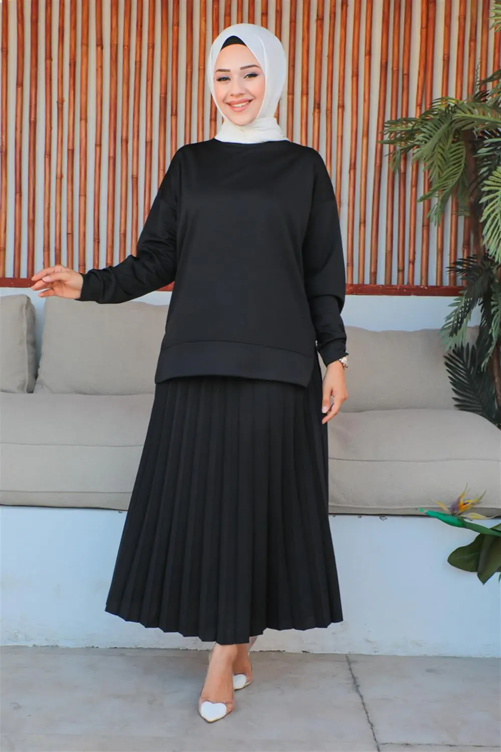 Pleated Skirt Sports Suit-detail