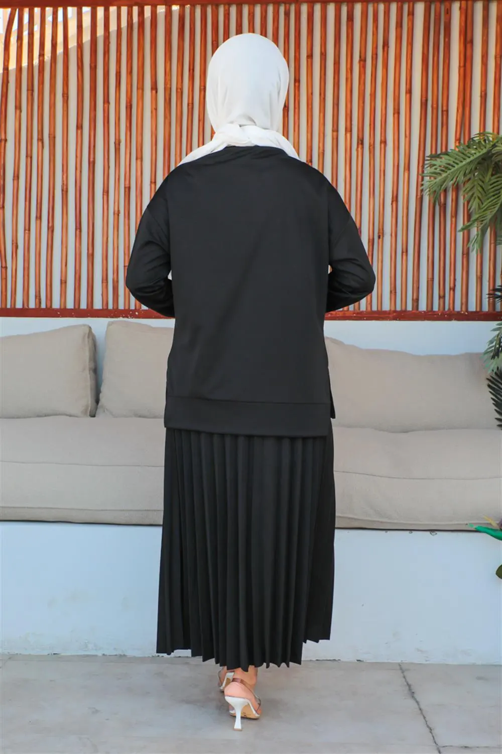 Pleated Skirt Sports Suit-detail