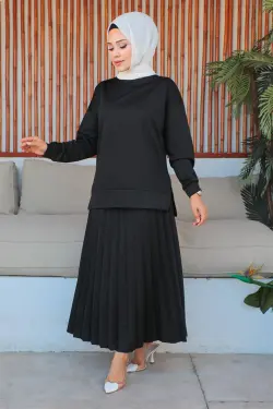 Pleated Skirt Sports Suit