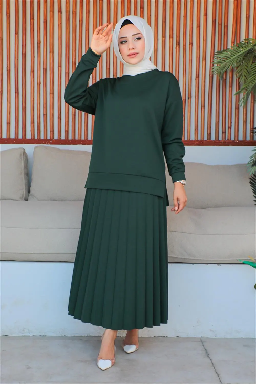 Pleated Skirt Sports Suit-detail