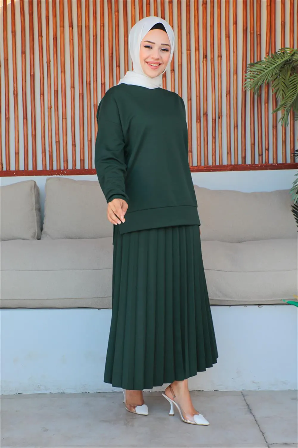 Pleated Skirt Sports Suit-detail