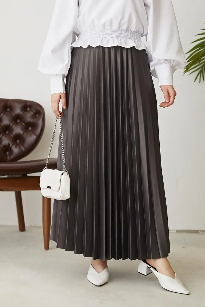 Pleated Skirt With Elastic Waist-detail
