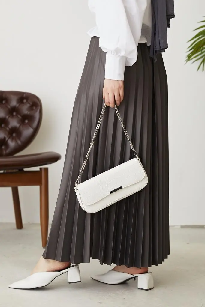 Pleated Skirt With Elastic Waist-detail