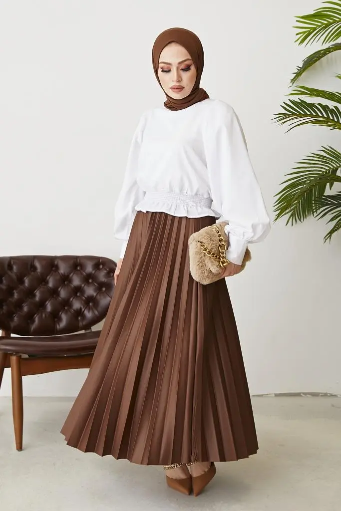 Pleated Skirt with Elastic Waist