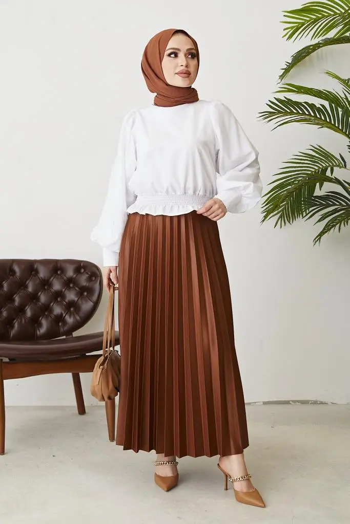 Pleated Skirt with Elastic Waist