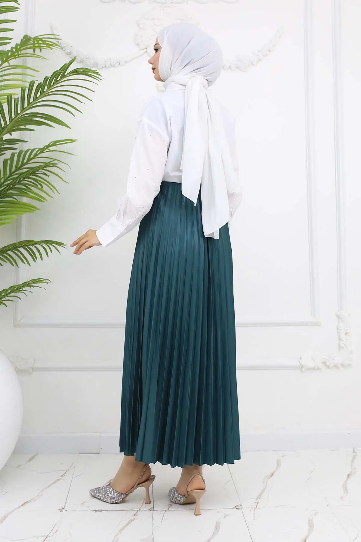 Pleated Skirt-detail