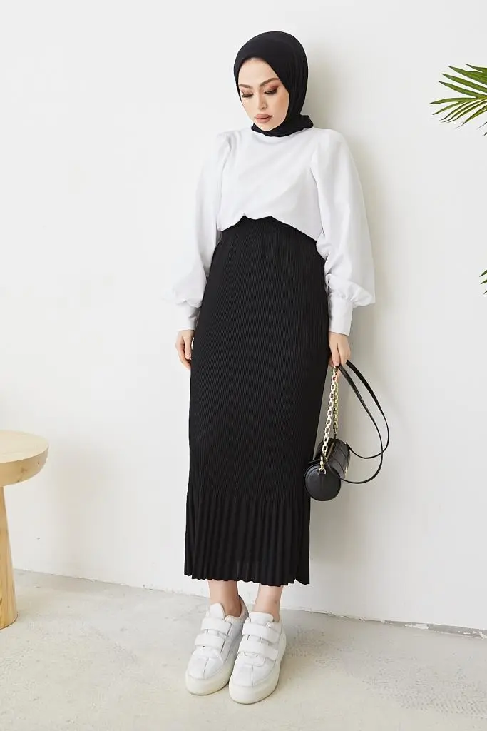 Pleated Skirt