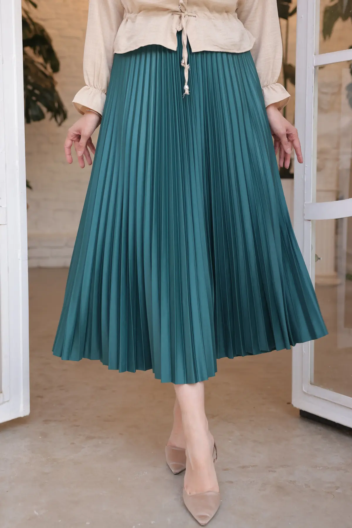 Pleated Skirt-detail