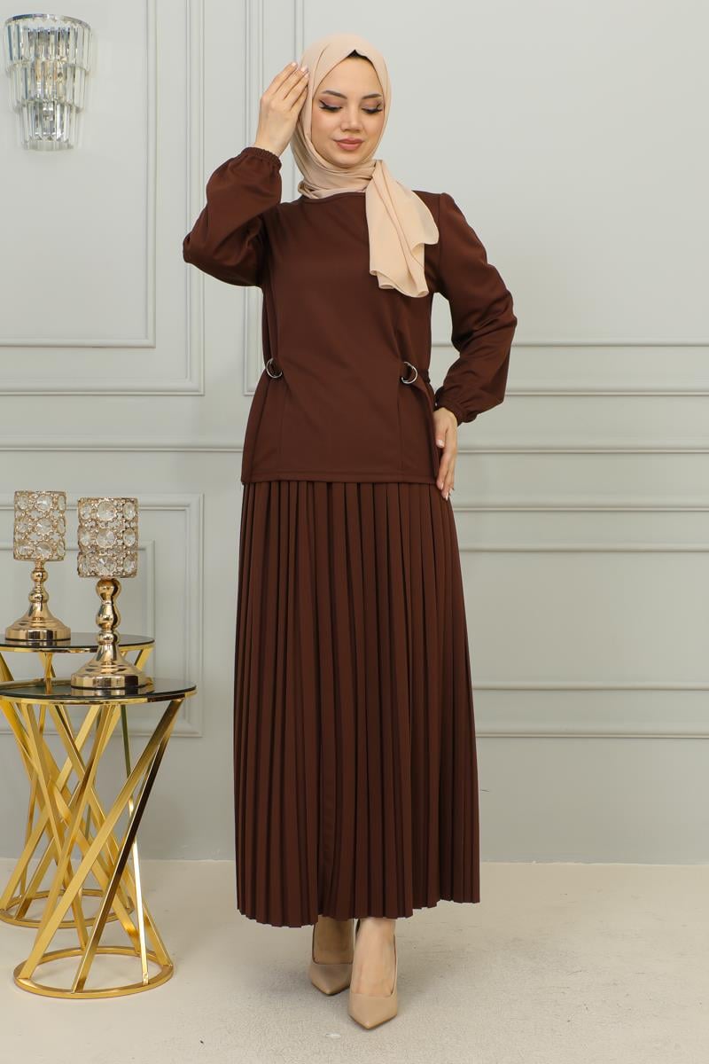 Pleated Suit With Waist Detail