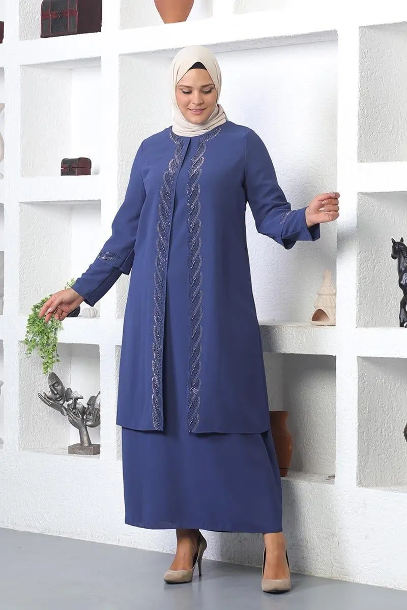 Plus Size Embroidered Evening Suit-detail