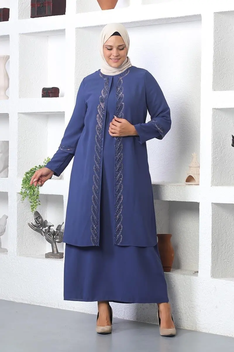 Plus Size Embroidered Evening Suit-detail