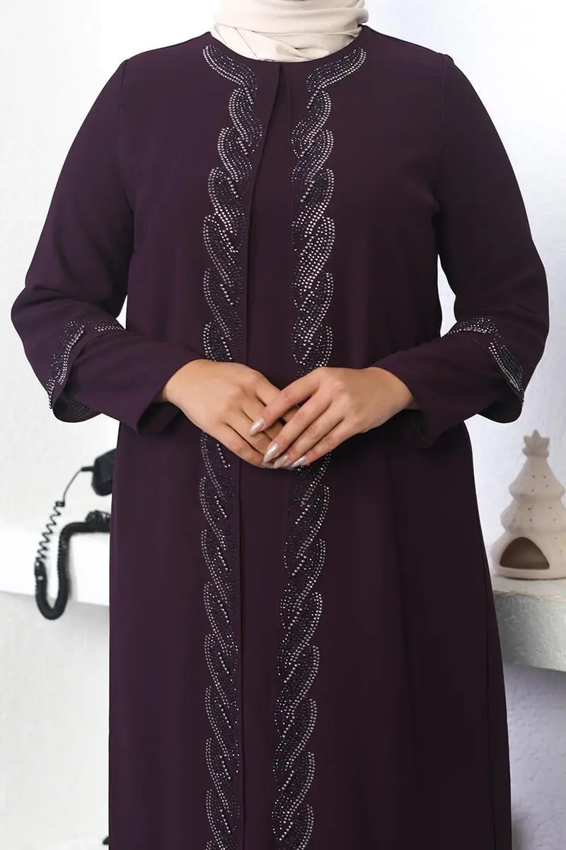 Plus Size Embroidered Evening Suit-detail