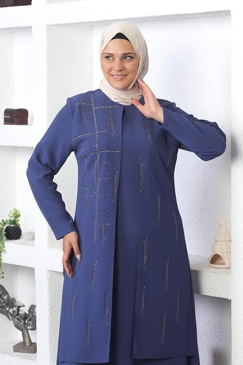 Plus Size Stone Embroidered Evening Dress-detail