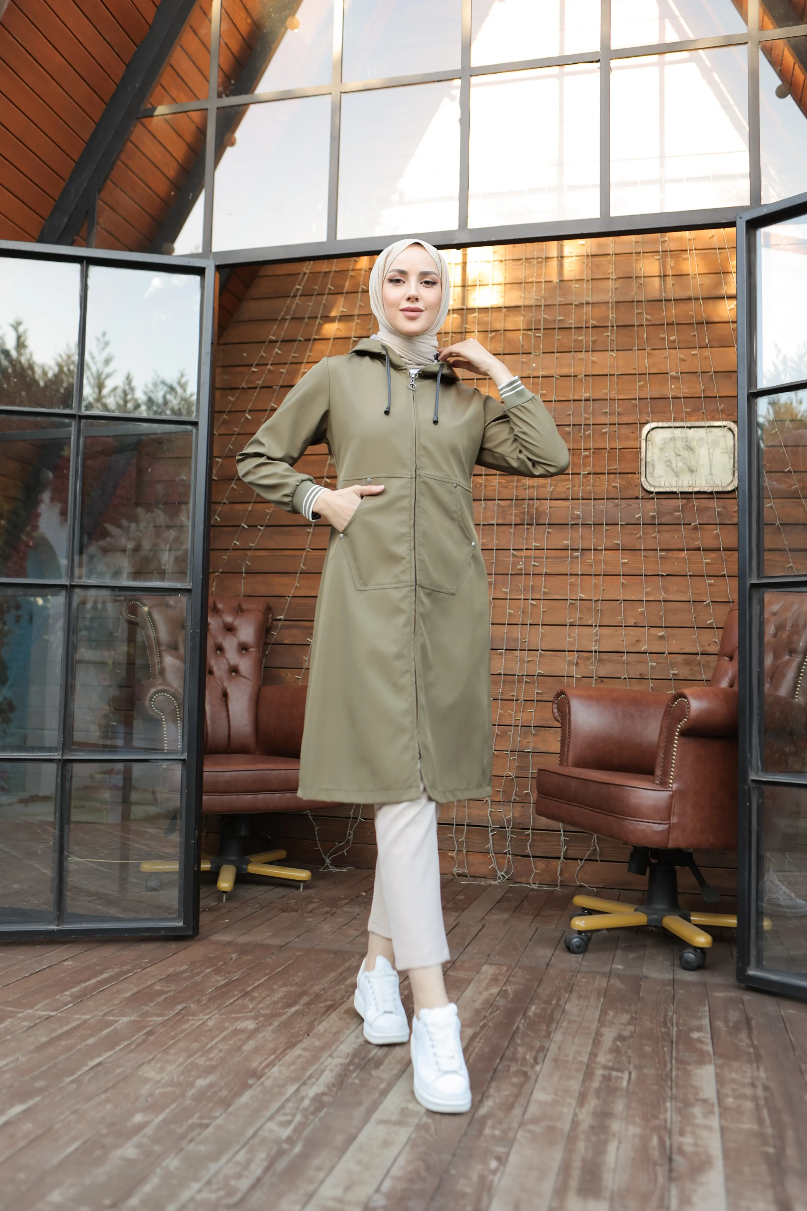 Pocket Detailed Trench Coat-detail